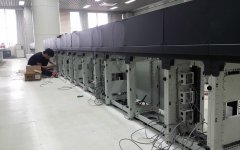 為什么操作臺(tái)必須具備線纜管理系統(tǒng)？